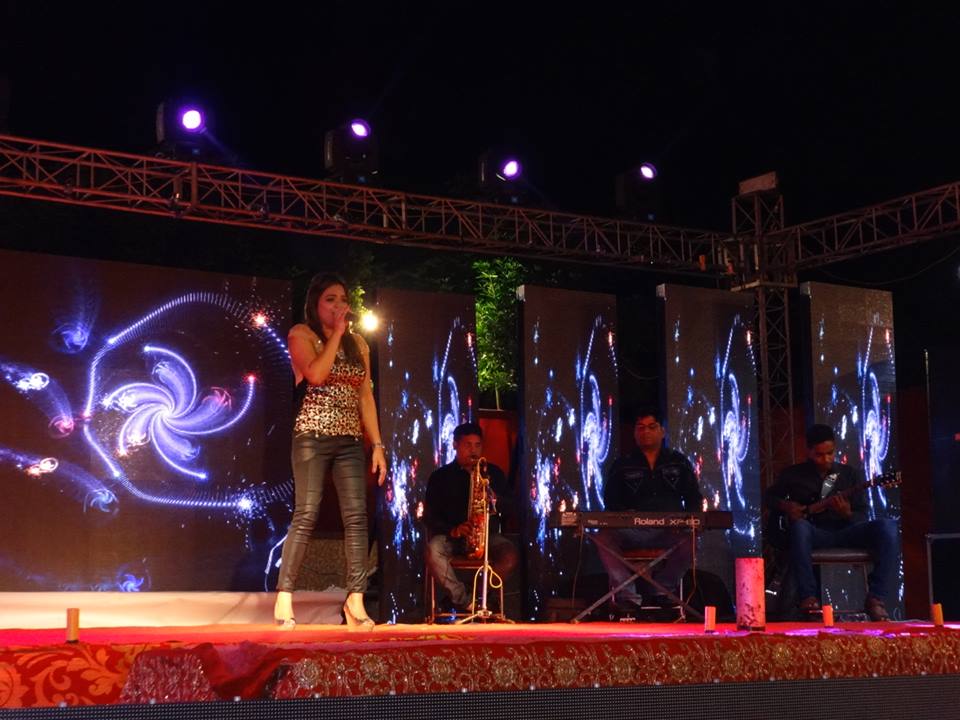 best live band with girl bangalore